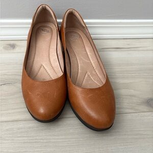 Nurture by Lamaze Brown Leather Flats